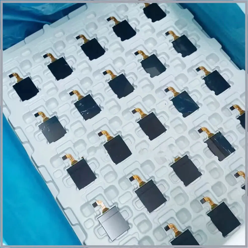 LPM013M358B  1.26 inch  Original LCD Display Screen Panel Brand