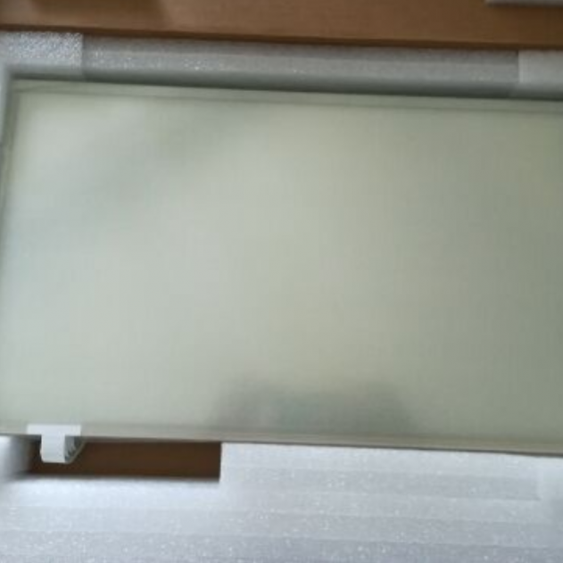 T185S-5RB001N-0A18R0-180FH   18.5inch   touch screen glass
