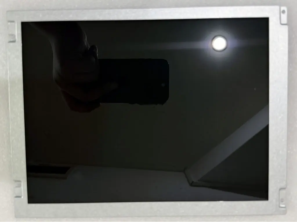 P1040VGN1MBAB  Tianma 10.4 inch display lcd