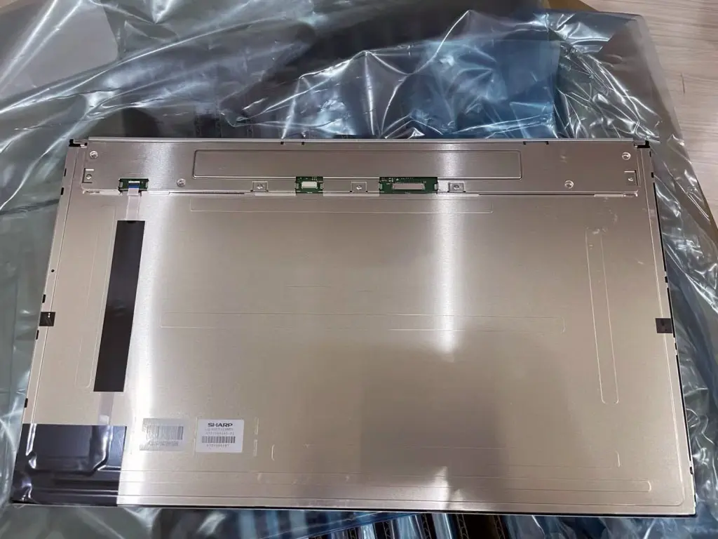 LQ185T1LW01  Sharp 18.5 inch panel lcd