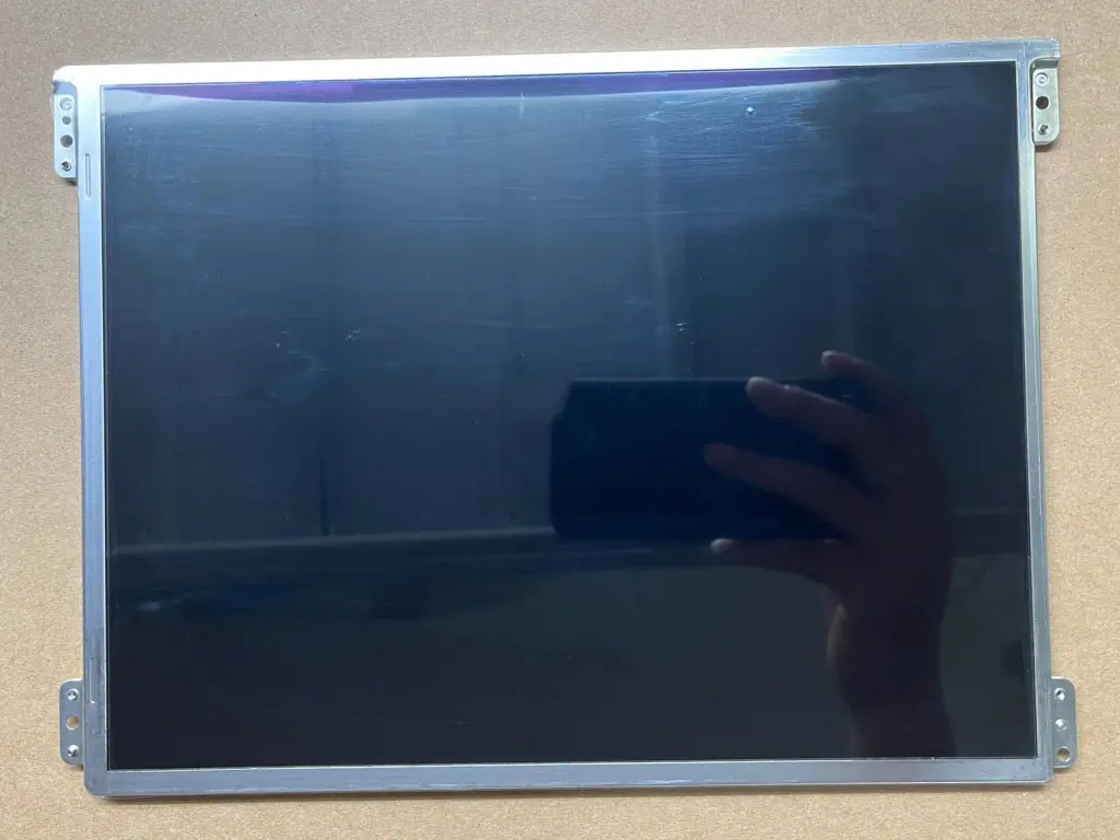 HX104X01-212 10.4 inch Hydis LCD panel front